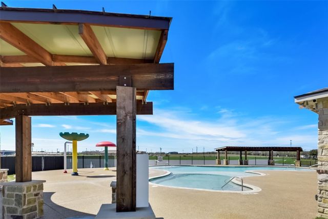 1300 Land Oak Road, Royse City, TX 75189