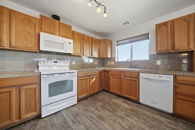 14748 Sutter Highlands Dr, Sutter Creek, CA 95685