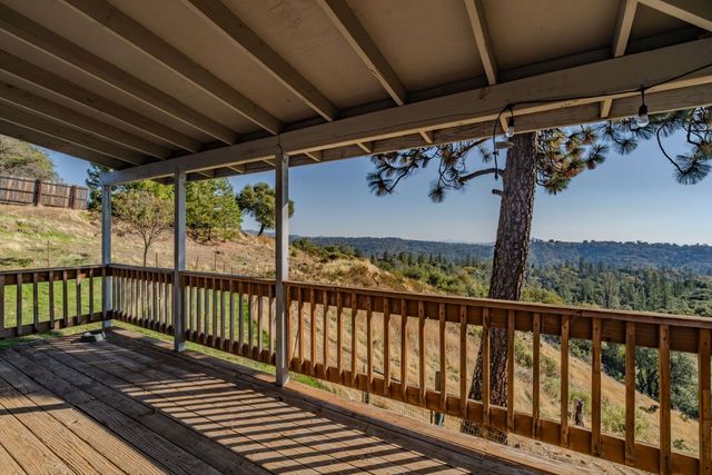 14748 Sutter Highlands Dr, Sutter Creek, CA 95685
