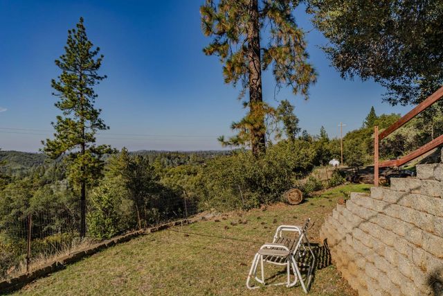 14748 Sutter Highlands Dr, Sutter Creek, CA 95685