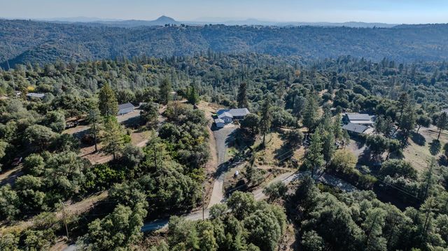 14748 Sutter Highlands Dr, Sutter Creek, CA 95685