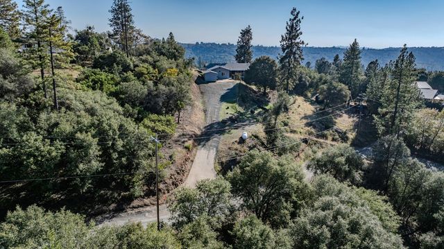 14748 Sutter Highlands Dr, Sutter Creek, CA 95685