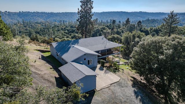 14748 Sutter Highlands Dr, Sutter Creek, CA 95685