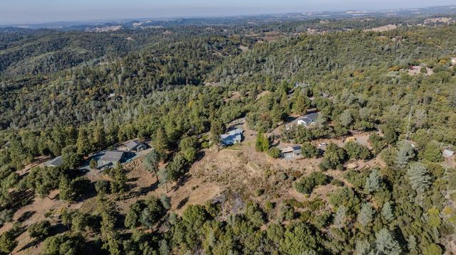 14748 Sutter Highlands Dr, Sutter Creek, CA 95685