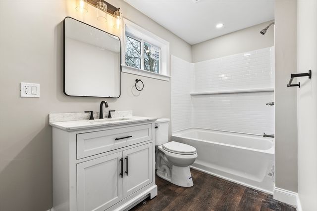 233 Central St, Foxboro, MA 02035