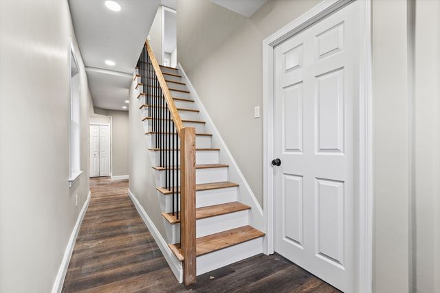 233 Central St, Foxboro, MA 02035