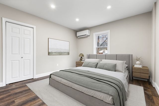 233 Central St, Foxboro, MA 02035