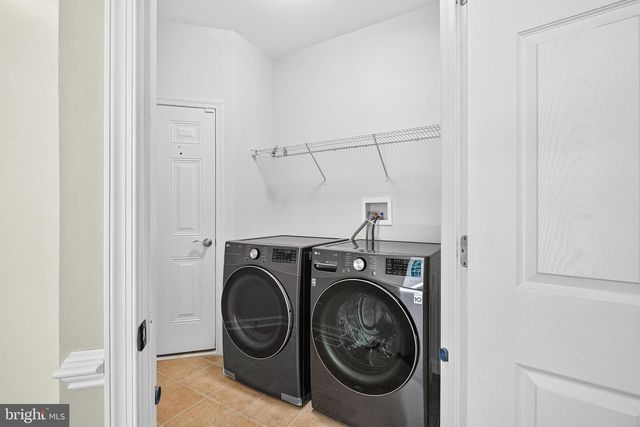 407 ARNOLD, Florence, NJ 08518