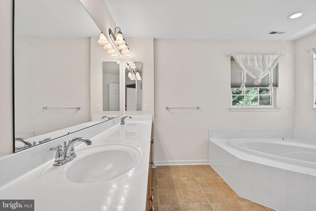 407 ARNOLD, Florence, NJ 08518