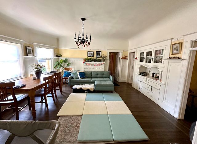 667 10Th St, Oakland, CA 94607