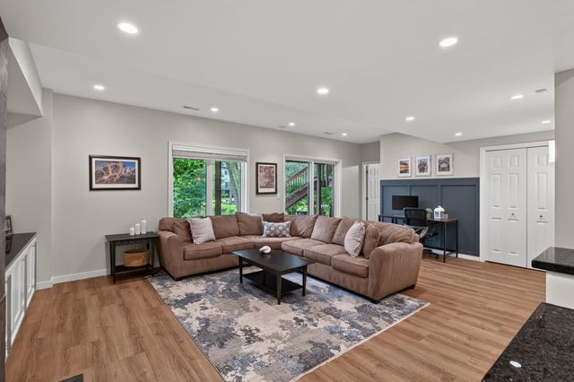 13719 Ashcroft Road, Savage, MN 55378