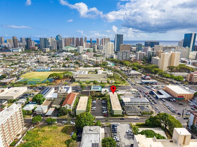 1617 Young Street A106, Honolulu, HI 96826