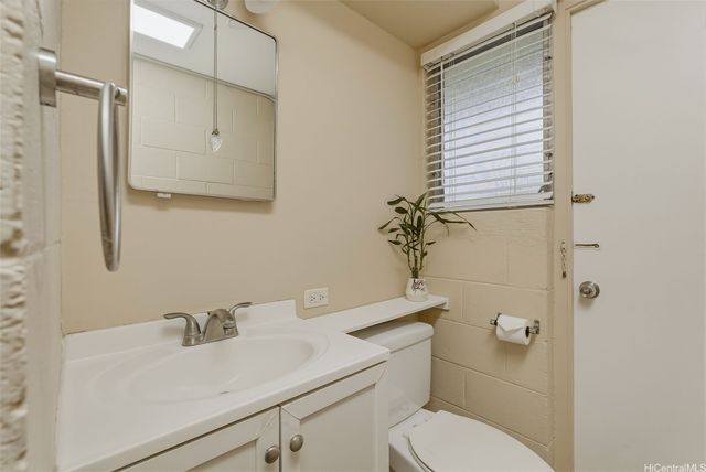 1617 Young Street A106, Honolulu, HI 96826
