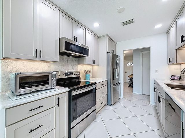 2629 LANCASTER DRIVE, Sun City Center, FL 33573