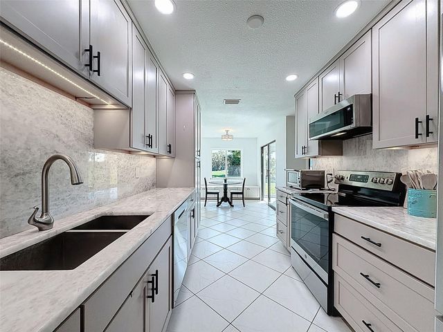 2629 LANCASTER DRIVE, Sun City Center, FL 33573