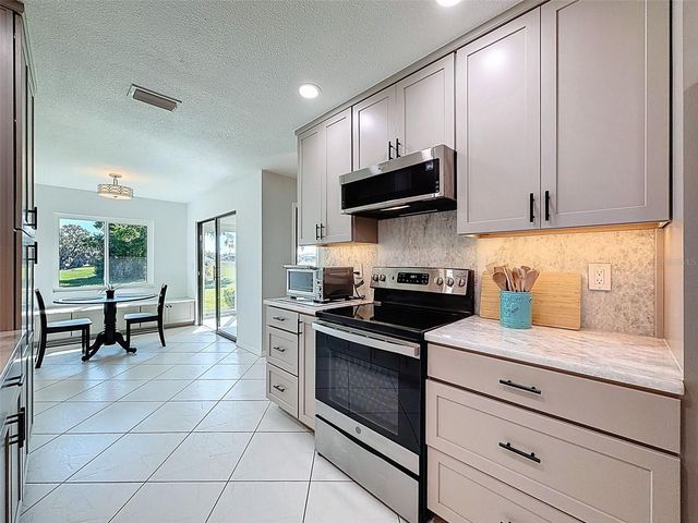 2629 LANCASTER DRIVE, Sun City Center, FL 33573