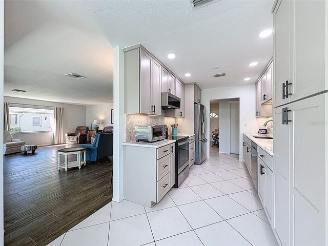 2629 LANCASTER DRIVE, Sun City Center, FL 33573