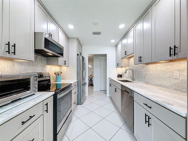 2629 LANCASTER DRIVE, Sun City Center, FL 33573