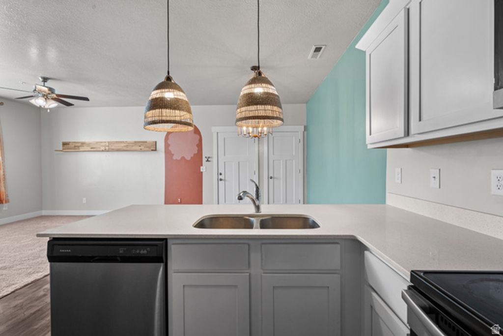 Image 12 of property listing at 1761 W TERRA VISTA LN #F202, Saratoga Springs, UT 84045