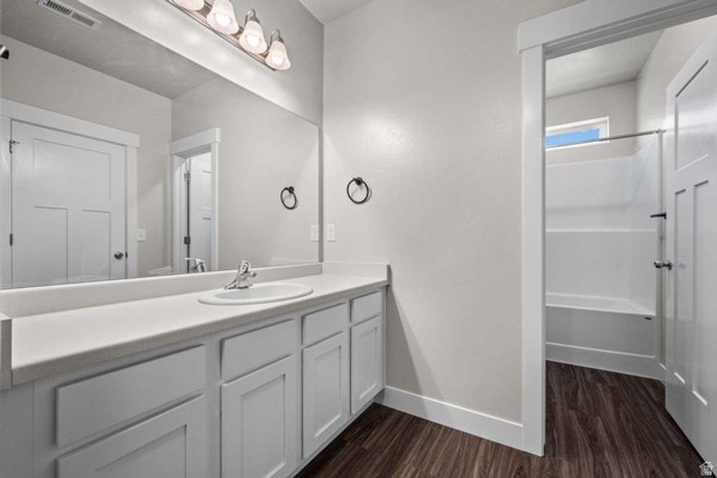 Image 16 of property listing at 1761 W TERRA VISTA LN #F202, Saratoga Springs, UT 84045