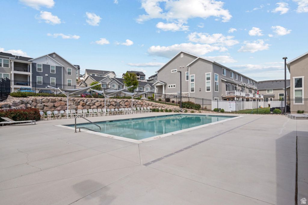 Image 32 of property listing at 1761 W TERRA VISTA LN #F202, Saratoga Springs, UT 84045