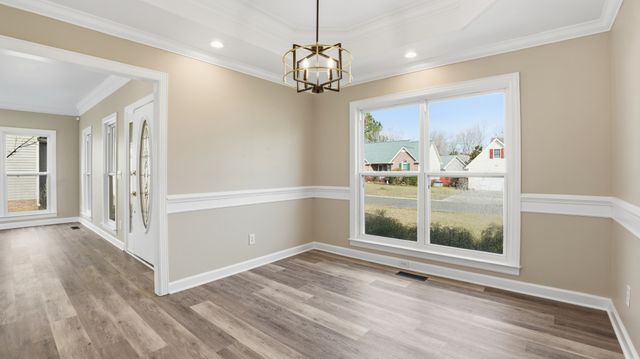 122 Point Dr, Tullahoma, TN 37388