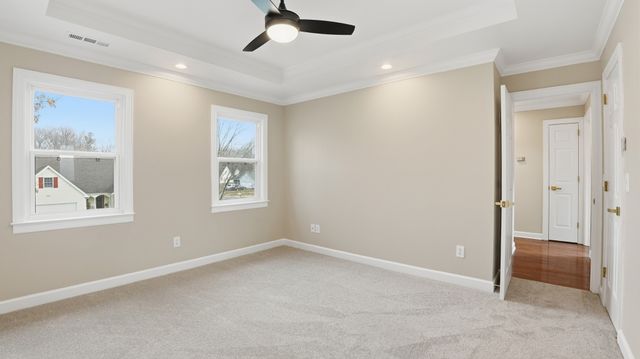 122 Point Dr, Tullahoma, TN 37388