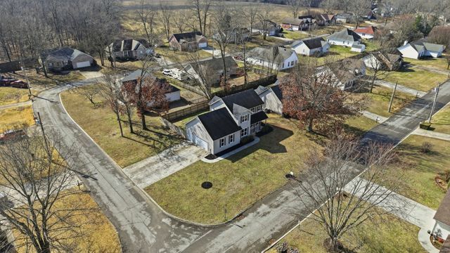 122 Point Dr, Tullahoma, TN 37388