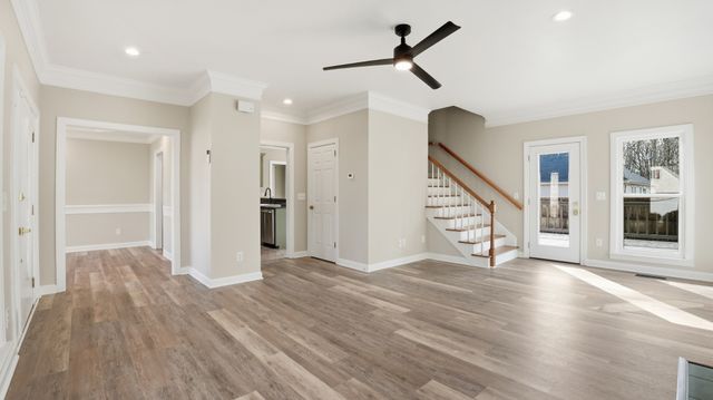 122 Point Dr, Tullahoma, TN 37388