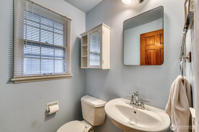 3728 70th Avenue Ct W, University Place, WA 98466