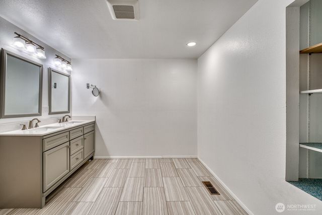 3728 70th Avenue Ct W, University Place, WA 98466