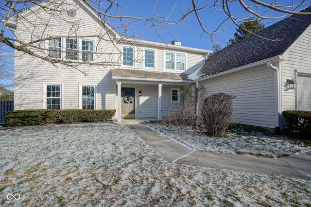 6626 Manchester Dr, Fishers, IN 46038