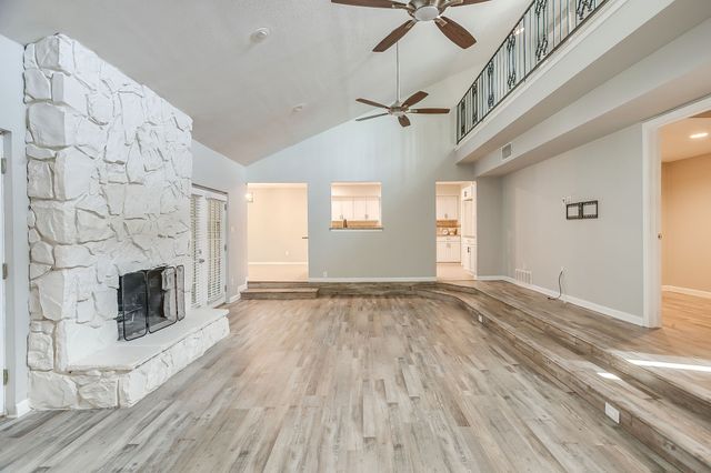 600 Eastcliff Drive, Euless, TX 76040
