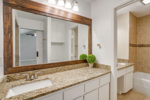 600 Eastcliff Drive, Euless, TX 76040