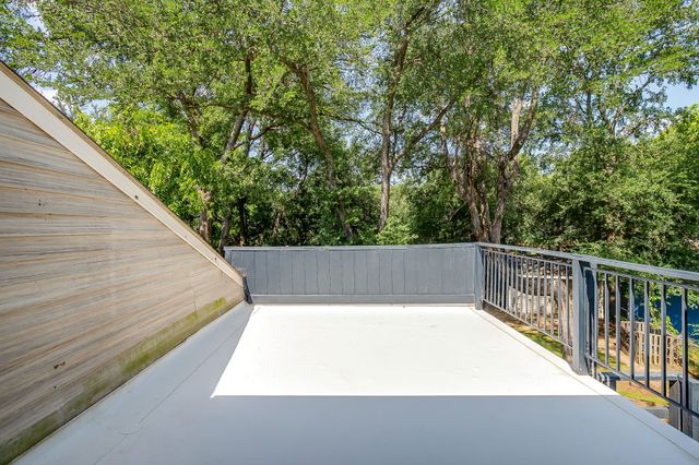 600 Eastcliff Drive, Euless, TX 76040