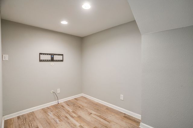 600 Eastcliff Drive, Euless, TX 76040