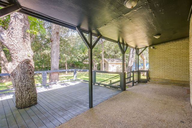 600 Eastcliff Drive, Euless, TX 76040