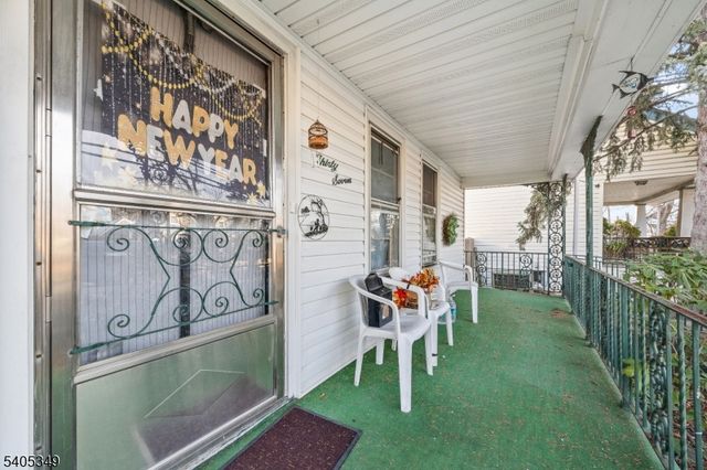 37 Raritan Rd, Linden City, NJ 07036