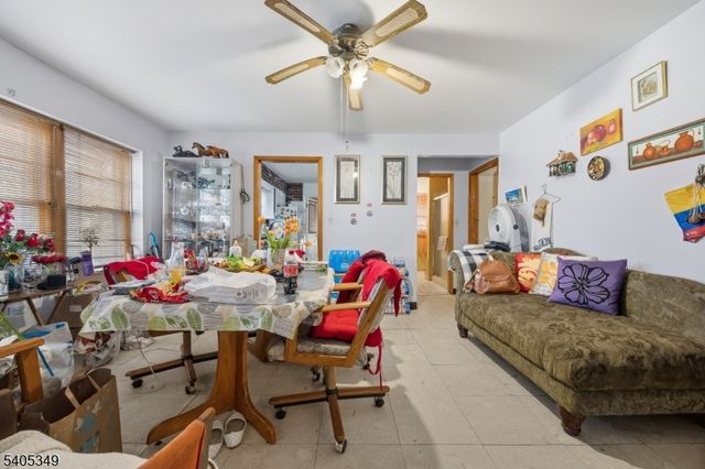 37 Raritan Rd, Linden City, NJ 07036