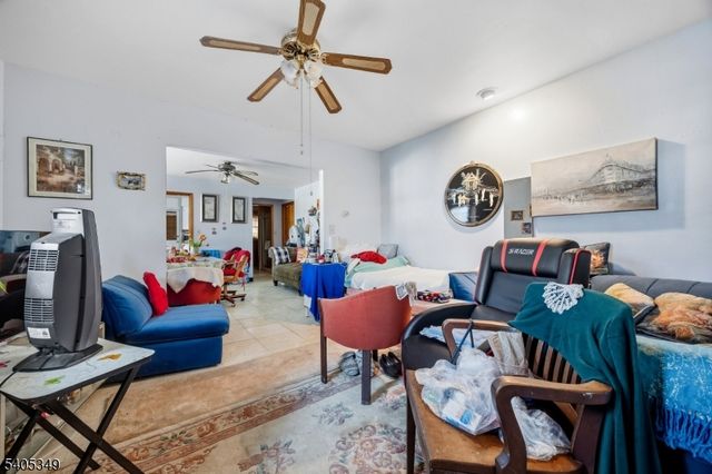 37 Raritan Rd, Linden City, NJ 07036