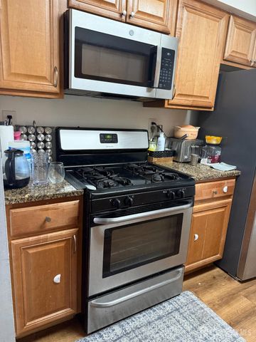 7 Foxtail Lane, South Brunswick, NJ 08852