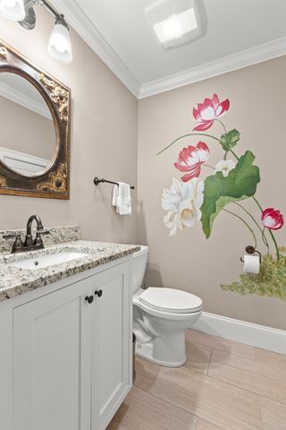 176 Elm Street 2, Amesbury, MA 01913