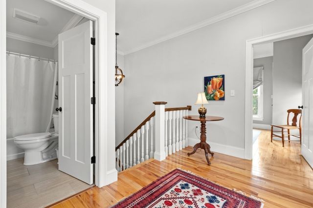 176 Elm Street 2, Amesbury, MA 01913