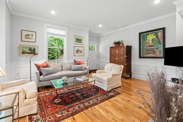 176 Elm Street 2, Amesbury, MA 01913