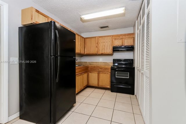 438 SE Streamlet Ave, Port St. Lucie, FL 34983