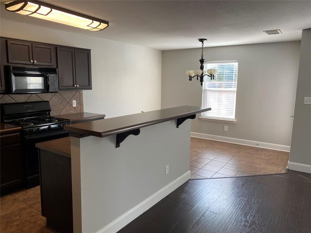 4500 Secure LN, Austin, TX 78725