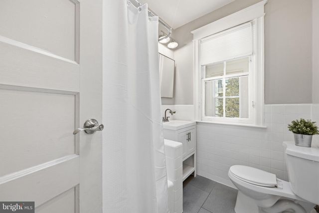 443 KENYON ST NW, Washington, DC 20010