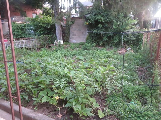 306 E 48th Street, Brooklyn, NY 11203