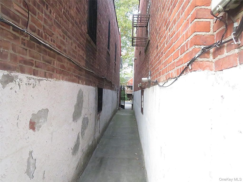 306 E 48th Street, Brooklyn, NY 11203 — photo 4