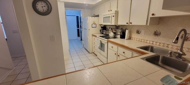340 E Glassboro Court 1B, Hernando, FL 34442